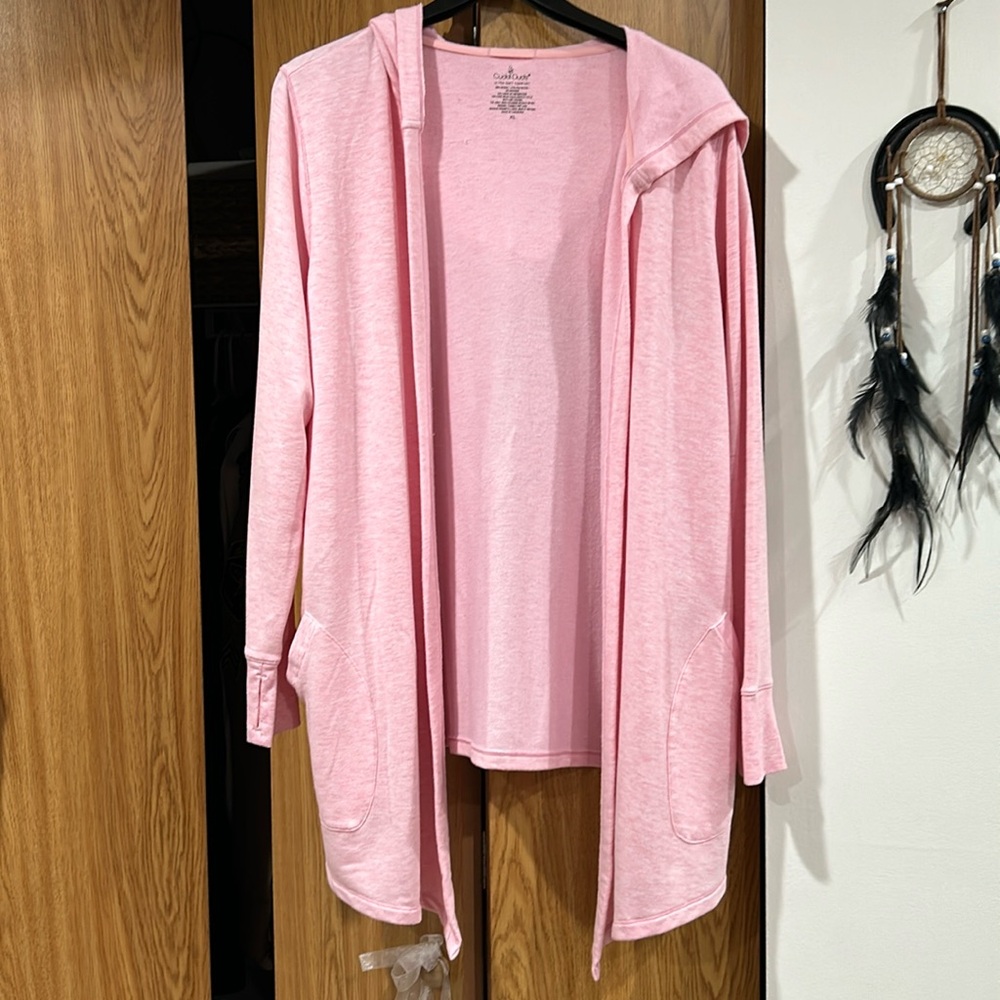 This is a set from Cuddl Duds, size XL sweatshirt and cardigan. Pretty pink